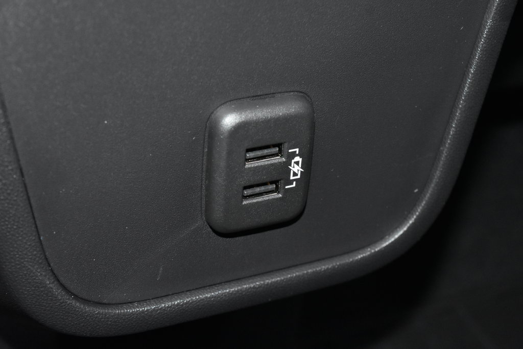 Used 2024 GMC Terrain SLT w/ Tech Package AWD/4WD image 23