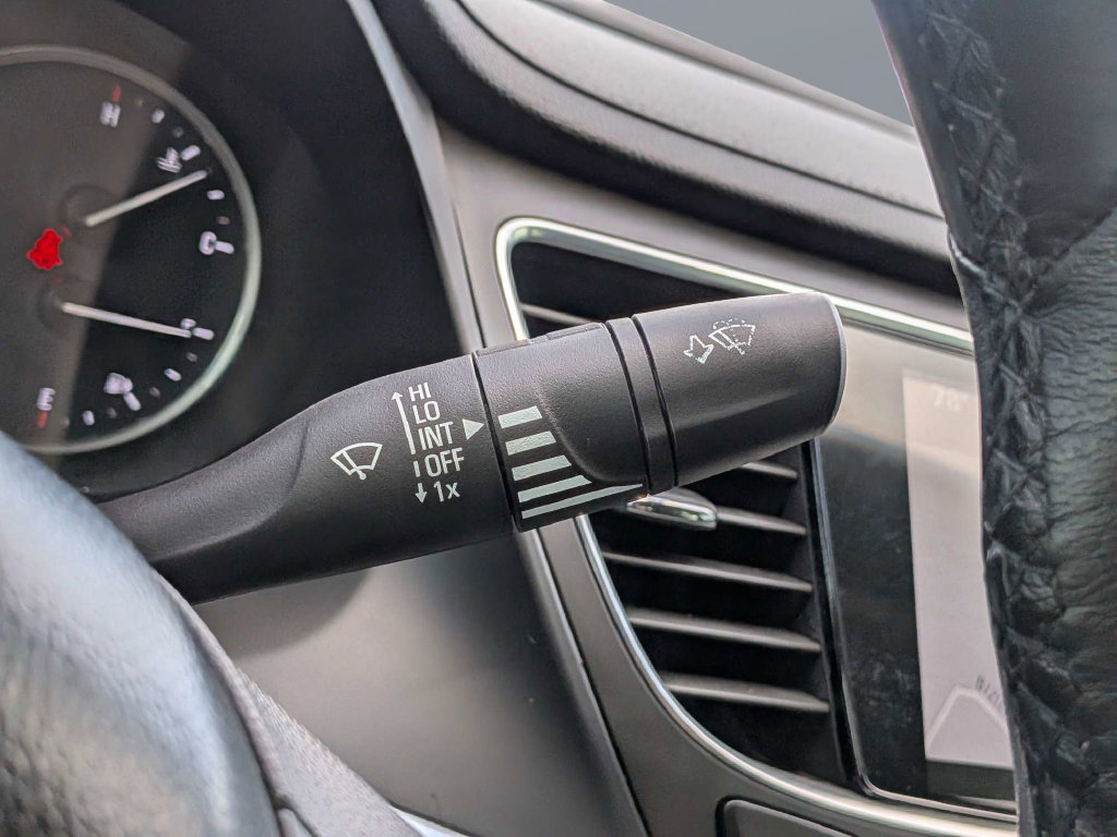 Used 2017 Buick LaCrosse Essence w/ Sun and Shade Package FWD image 37