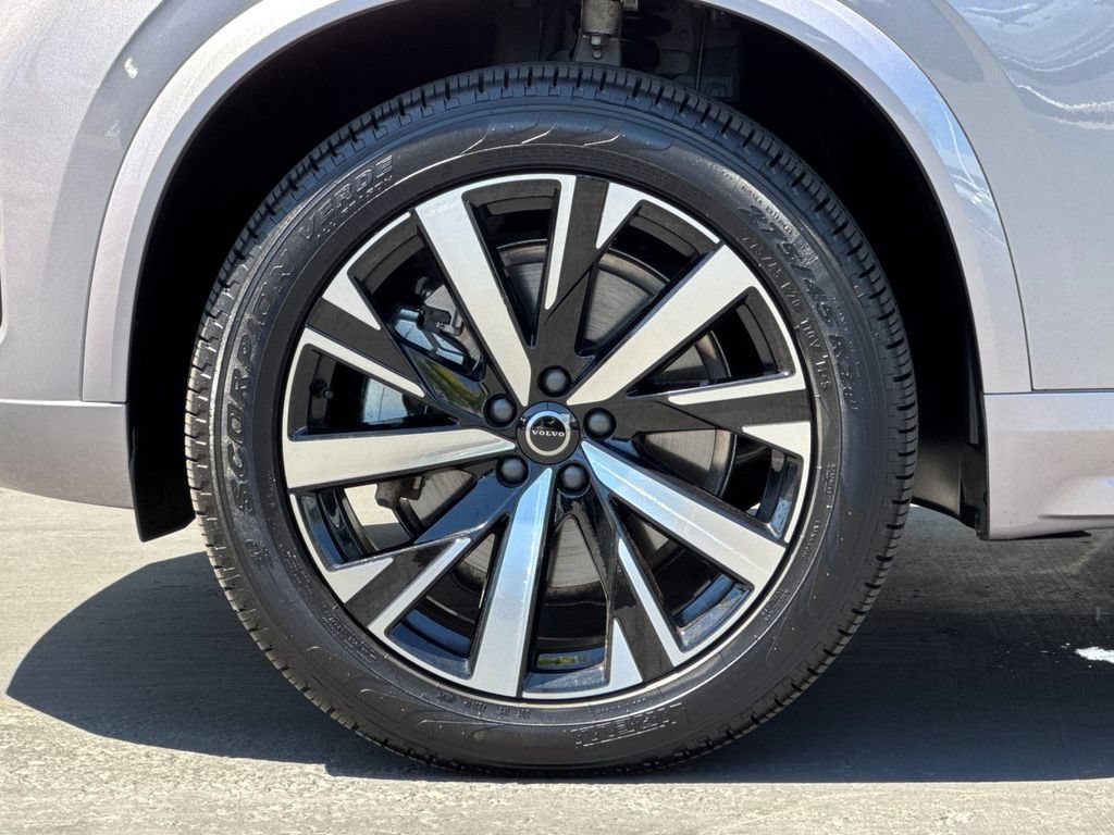 New 2026 Volvo XC90 B5 Core AWD/4WD image 26