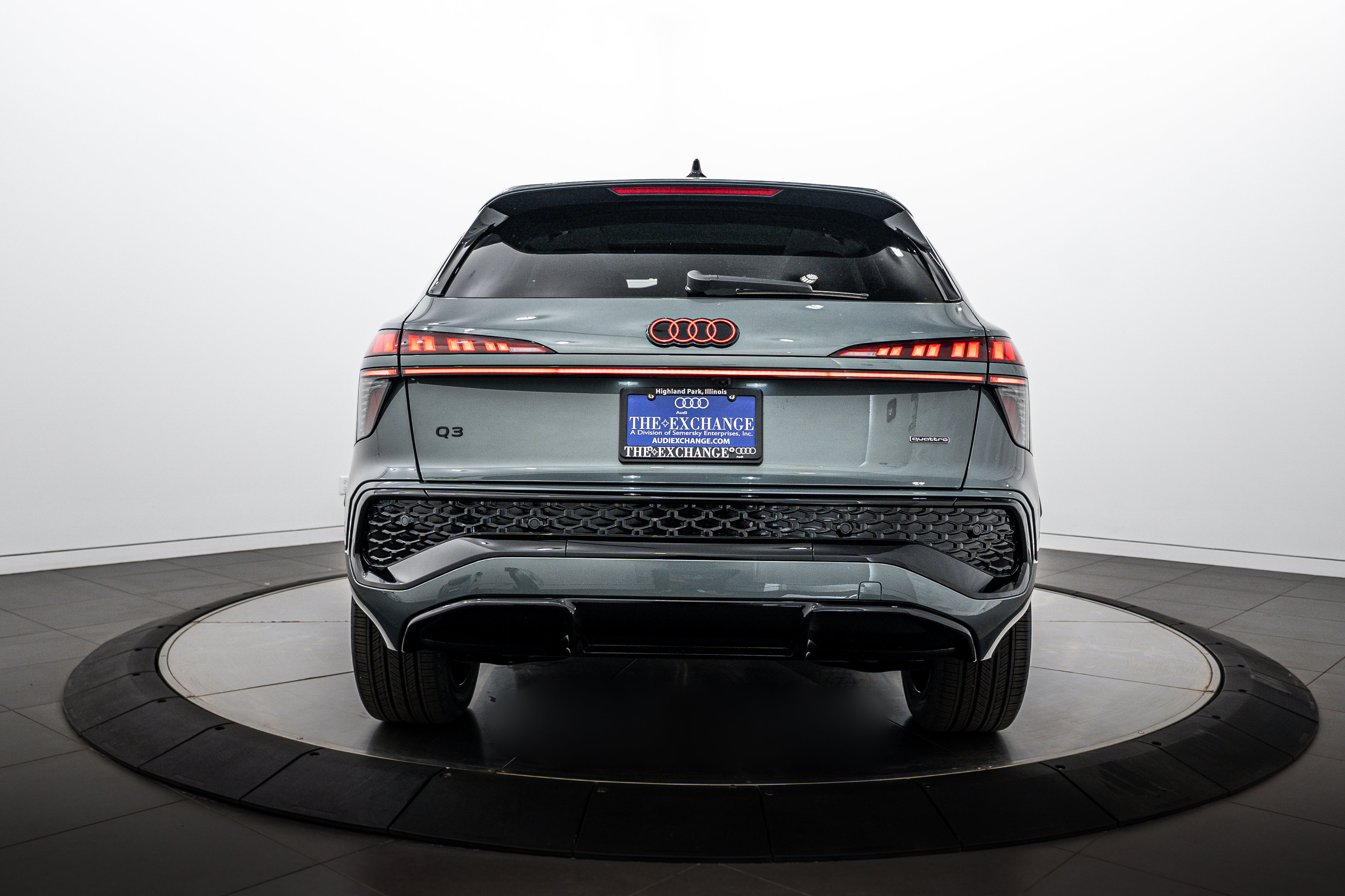 New 2026 Audi Q3 quattro 2.0T AWD/4WD image 19