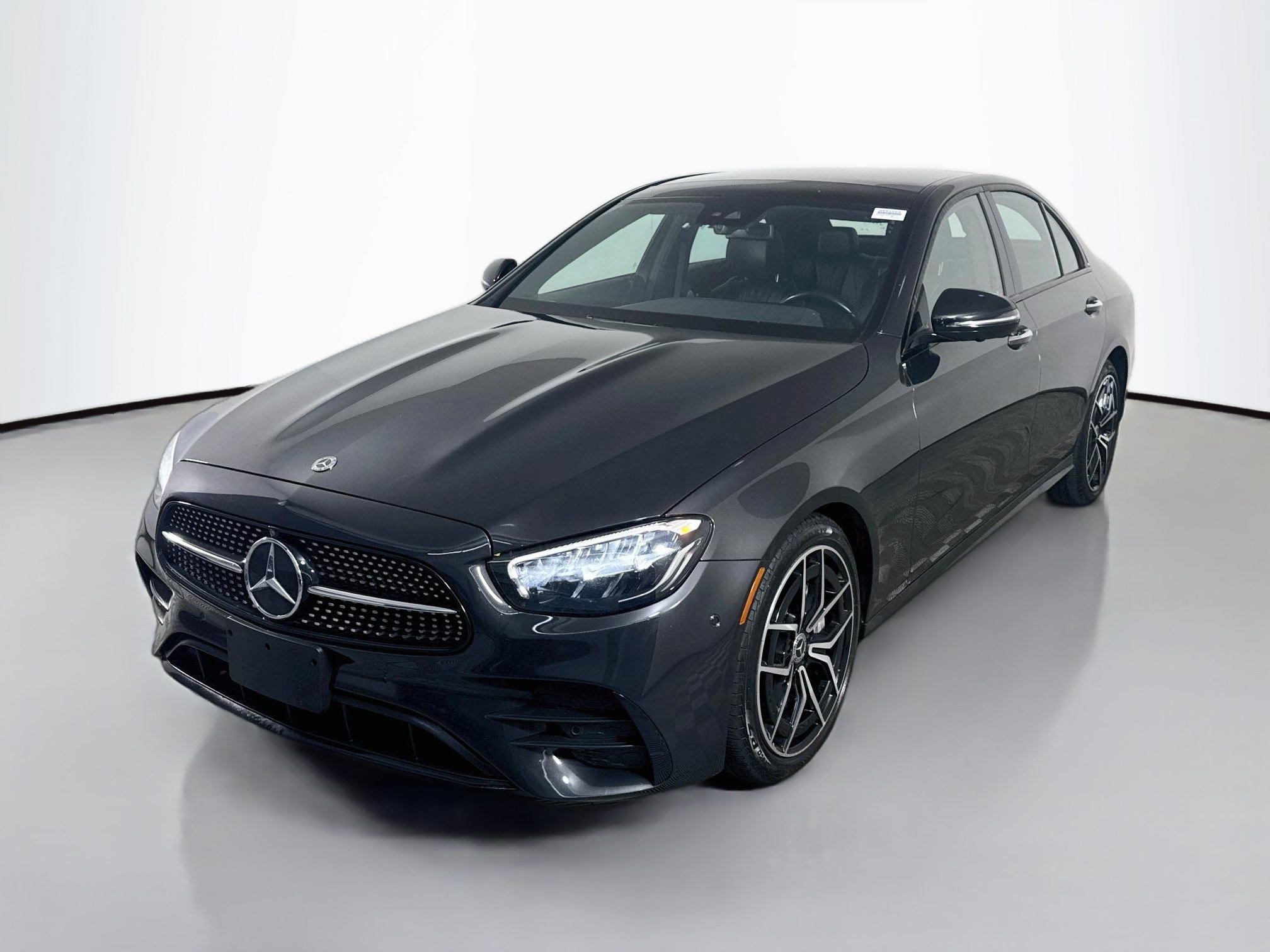 Used 2021 Mercedes-Benz E 450 4MATIC Sedan image 4