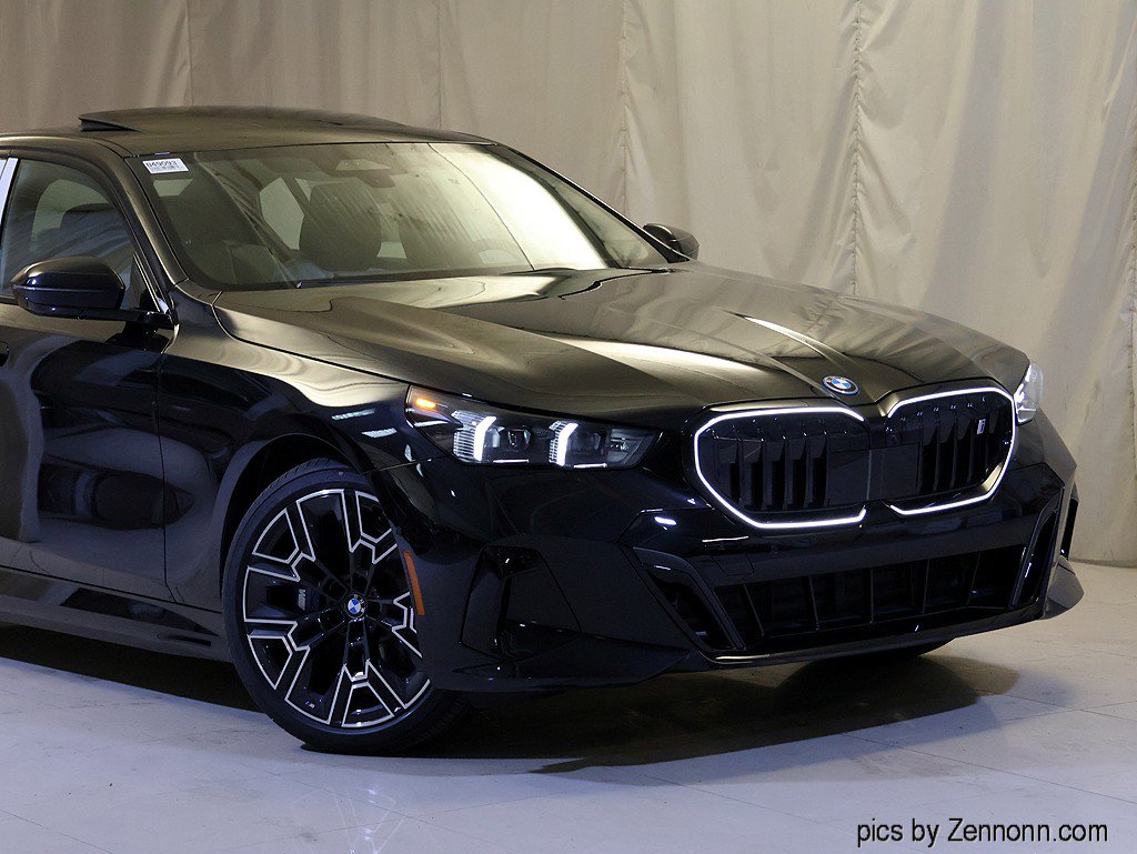 New 2026 BMW i5 eDrive40 w/ M Sport Package image 2