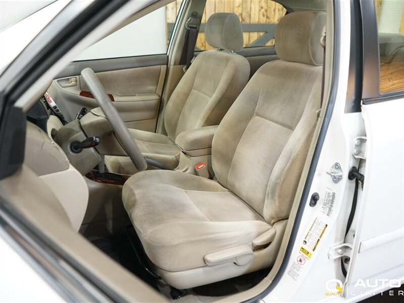 Used 2006 Toyota Corolla LE w/ Audio Value Pkg FWD image 10