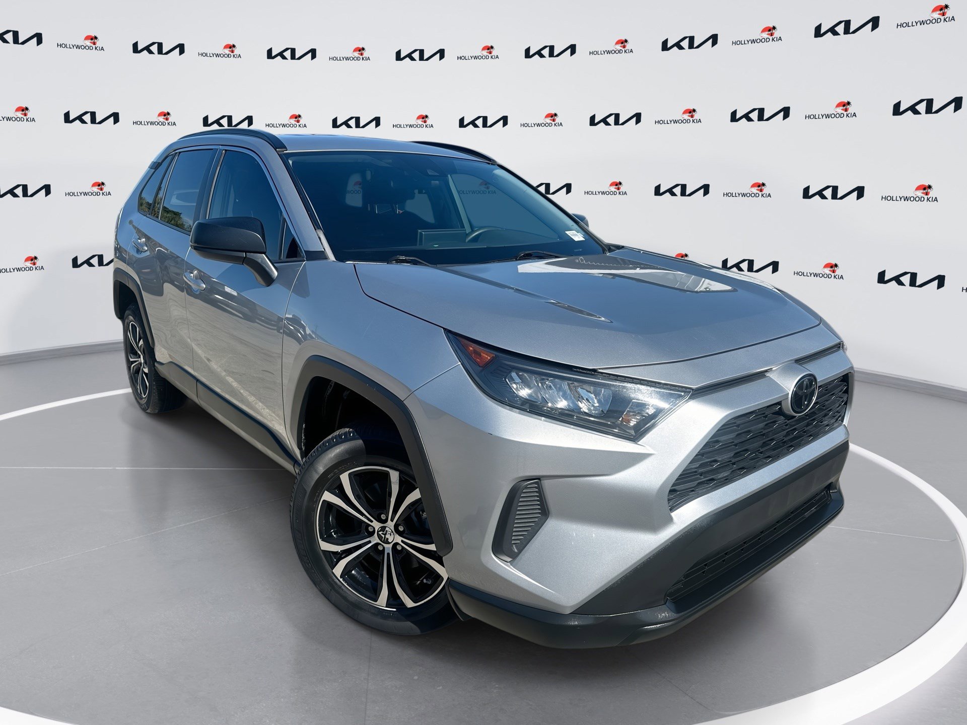Used 2019 Toyota RAV4 LE