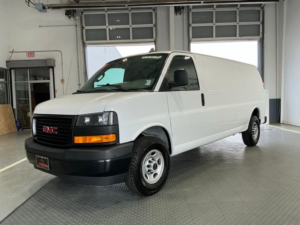 Used 2023 GMC Savana 2500 Extended w/ Driver Convenience Package image 2