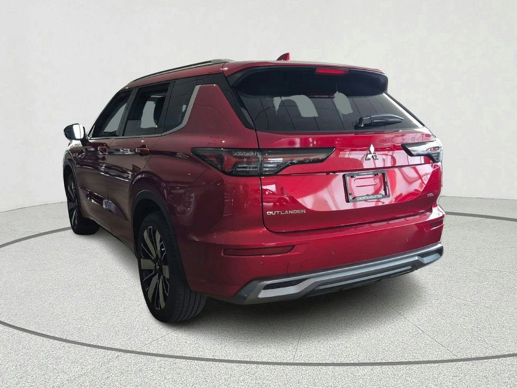 New 2026 Mitsubishi Outlander SEL image 2