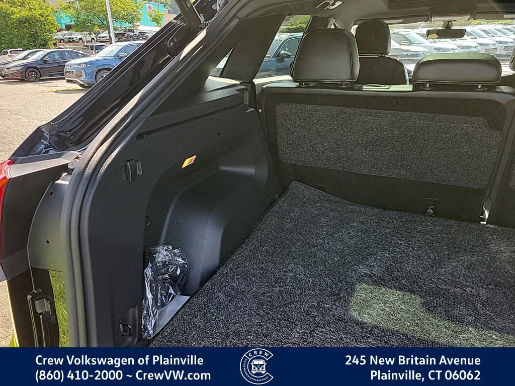 Certified 2023 Volkswagen Atlas Cross Sport SE w/ Panoramic Sunroof Package AWD/4WD image 50