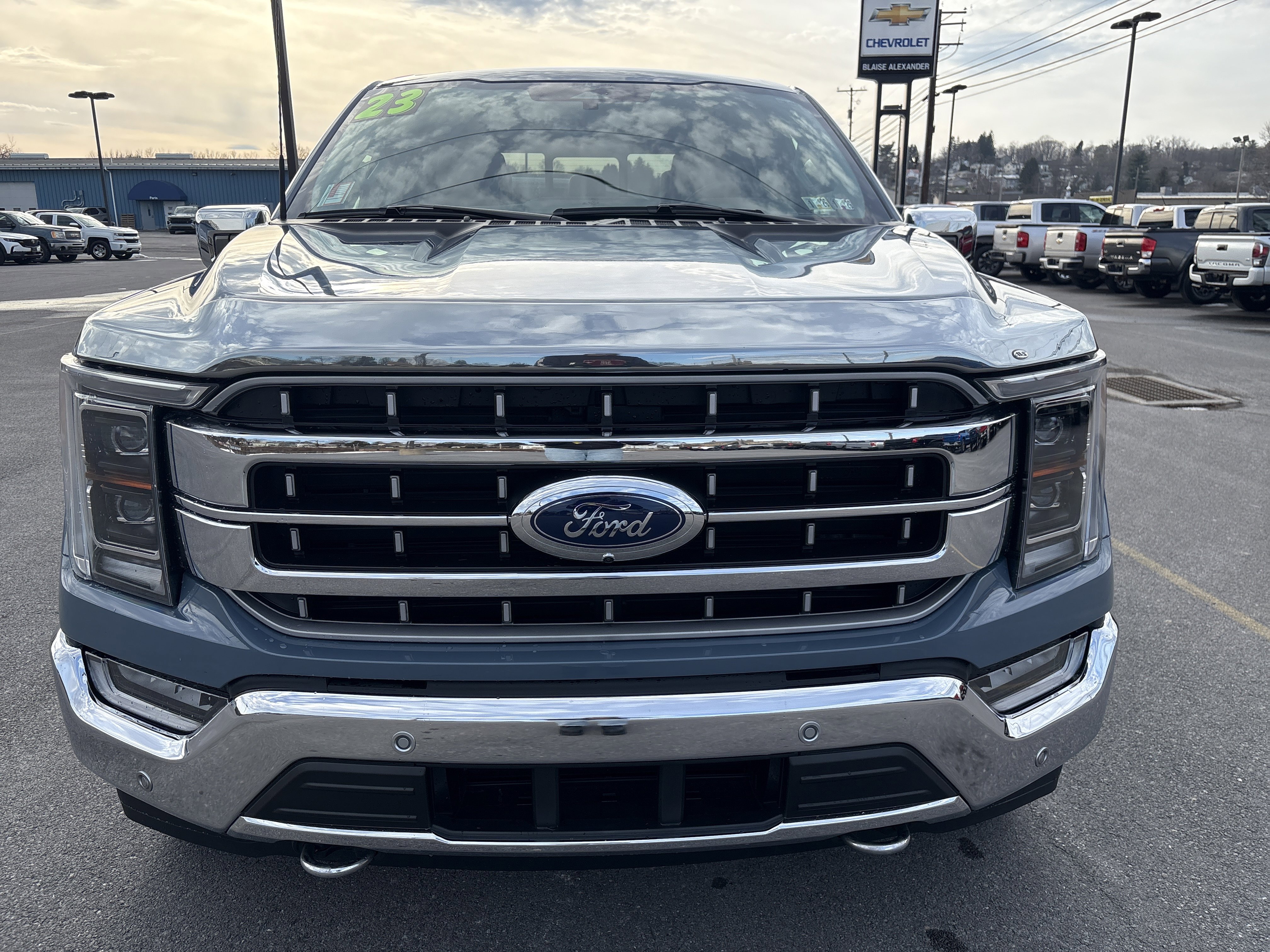 Used 2023 Ford F150 Lariat w/ Equipment Group 502A High image 9