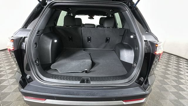 Used 2026 Chevrolet Equinox LT FWD image 28