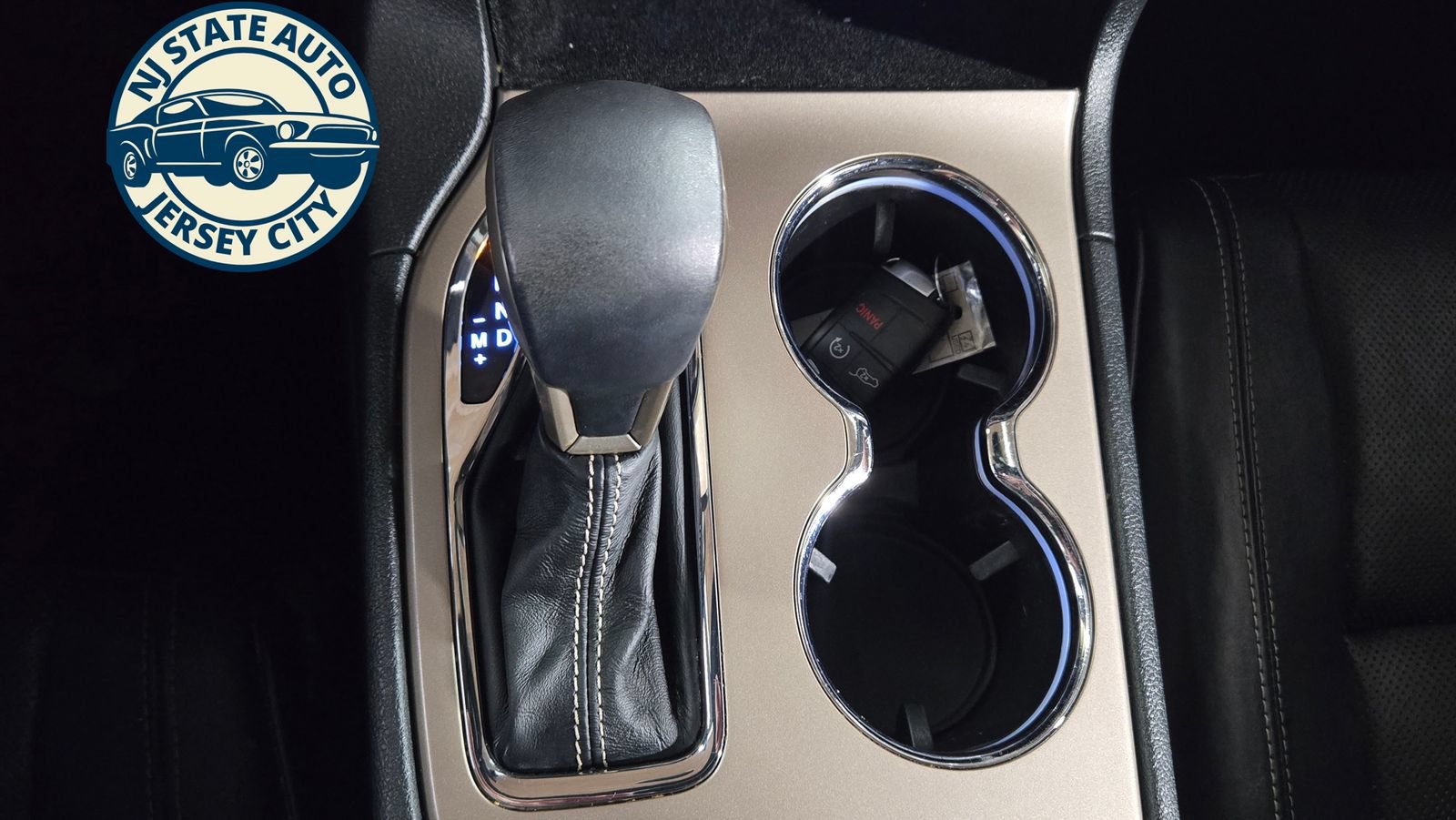 Used 2017 Jeep Grand Cherokee Overland AWD/4WD image 19
