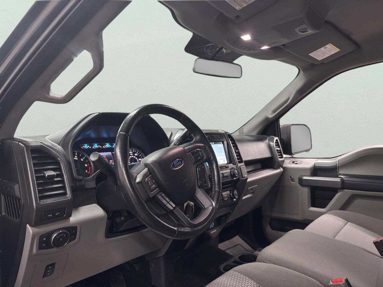 Used 2017 Ford F150 XLT w/ Equipment Group 302A Luxury image 11