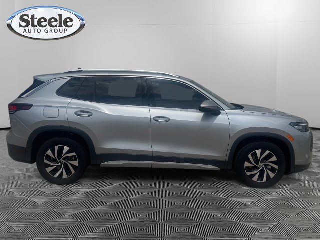 New 2026 Volkswagen Tiguan S FWD image 6