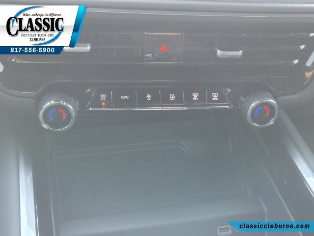 Used 2025 Chevrolet Suburban LS RWD image 20
