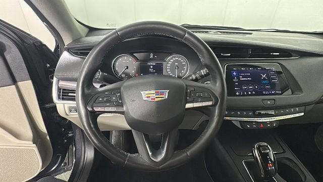 Used 2022 Cadillac XT4 Luxury w/ Driver Awareness Package AWD/4WD image 14