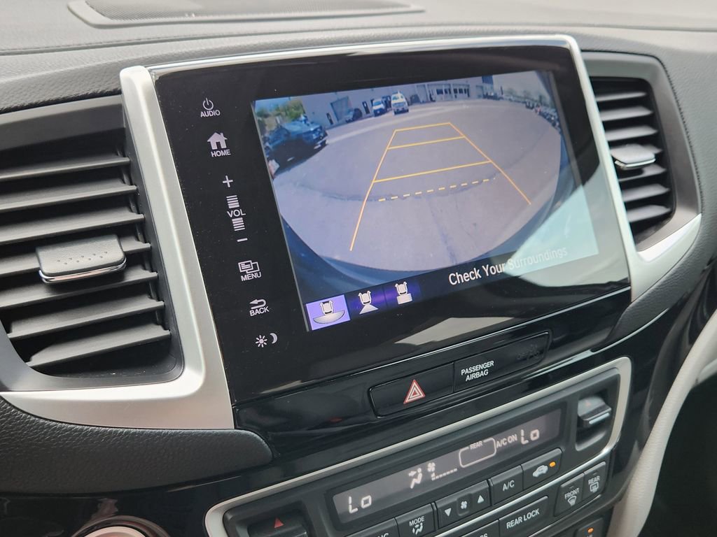 Used 2017 Honda Pilot Touring image 17