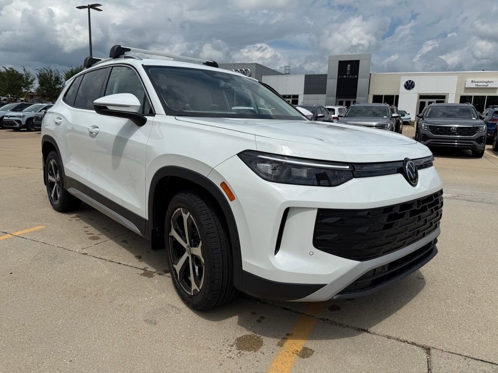 New 2025 Volkswagen Tiguan SE