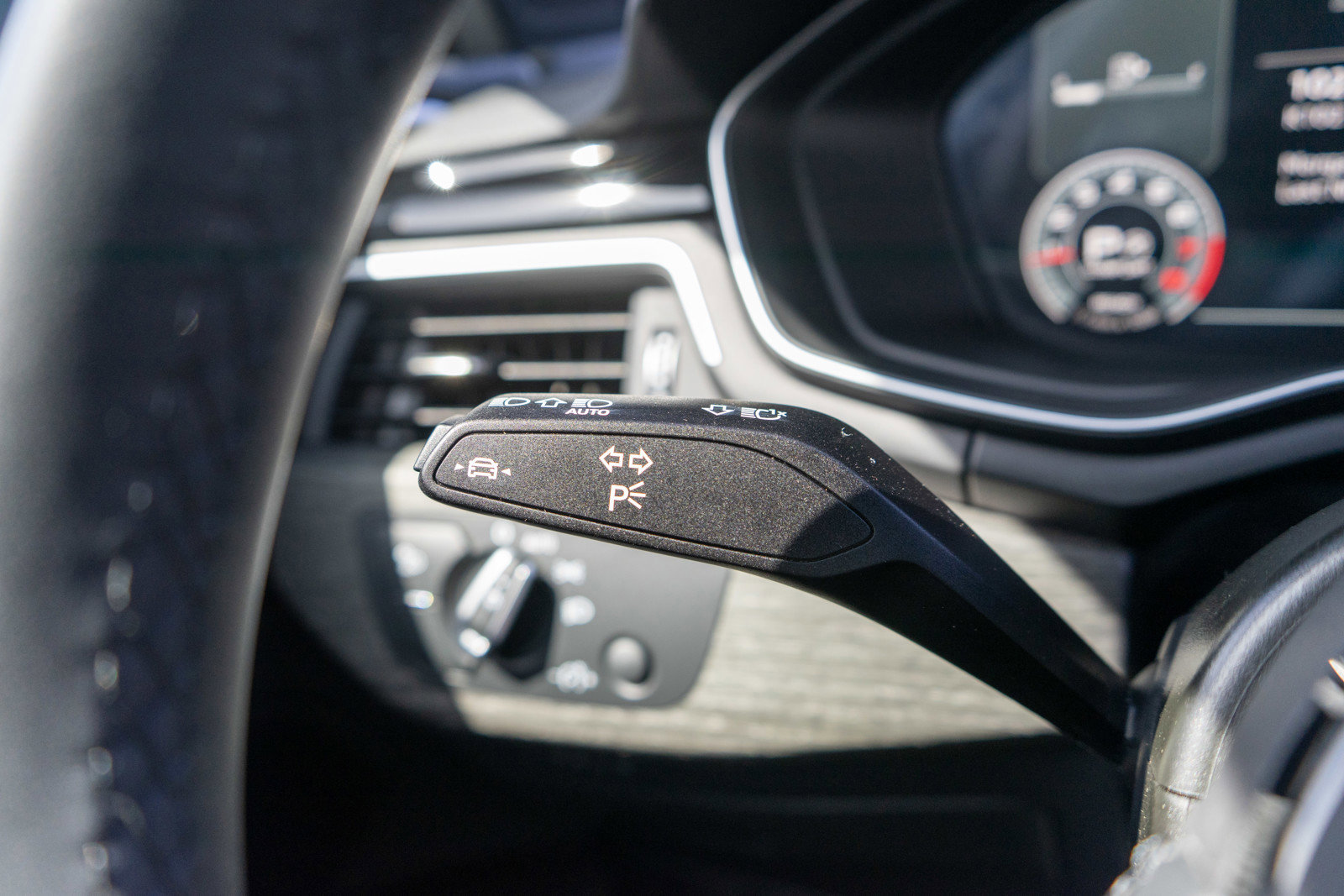 Used 2022 Audi A4 2.0T Premium Plus w/ Premium Plus Package AWD/4WD image 27