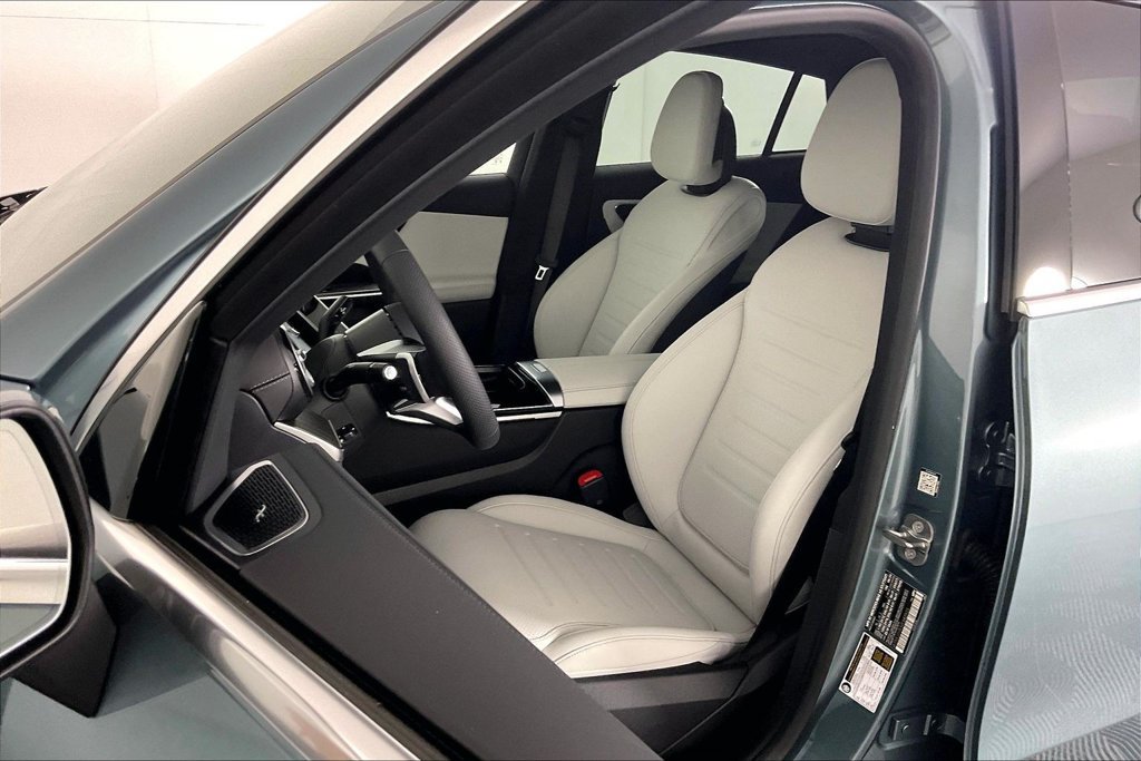 New 2027 Mercedes-Benz GLC 300 4MATIC image 9