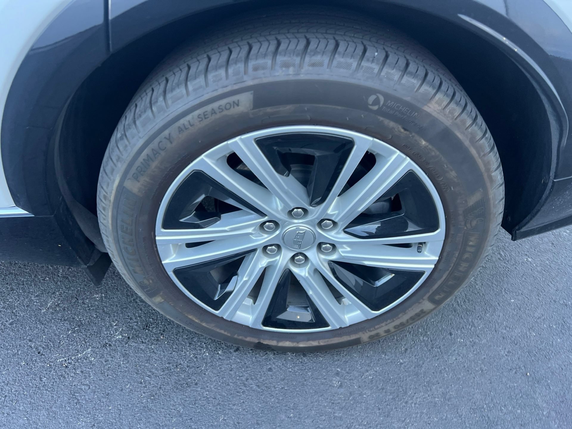 Used 2024 Cadillac Lyriq Tech AWD/4WD image 11
