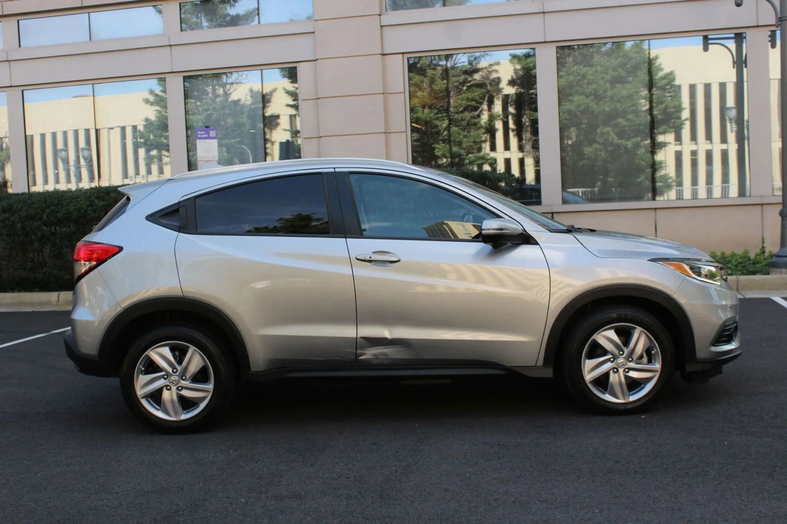 Used 2020 Honda HR-V EX image 6