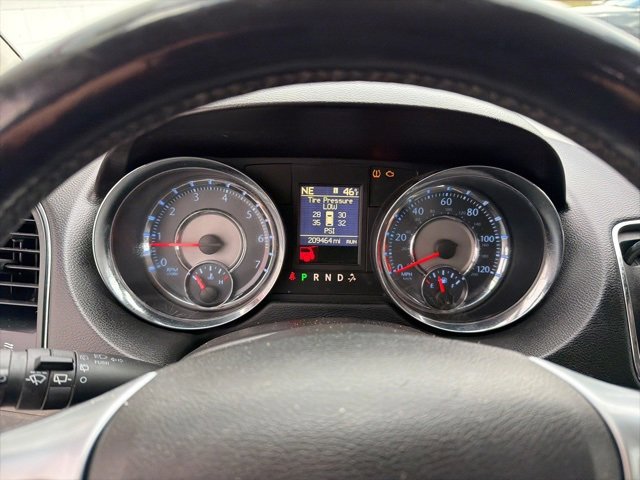 Used 2012 Chrysler Town & Country Touring-L w/ Driver Convenience Group image 14