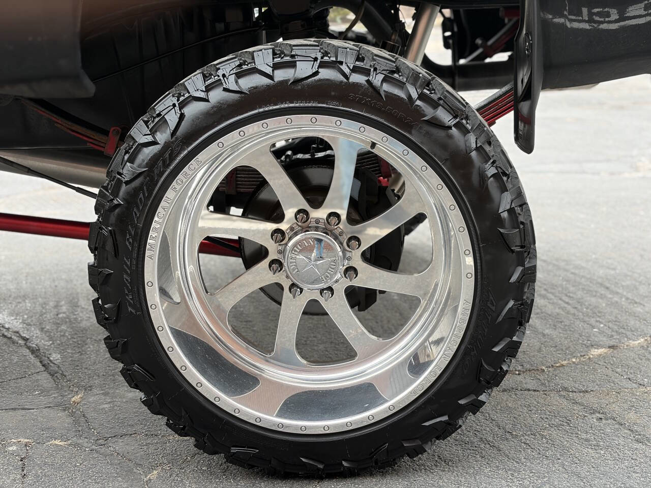 Used 2011 GMC Sierra 2500 Denali w/ Suspension Package, Off-Road AWD/4WD image 10