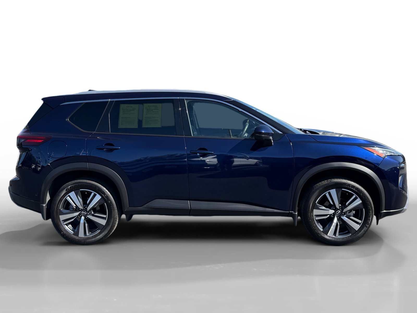 Used 2024 Nissan Rogue SL AWD/4WD image 6