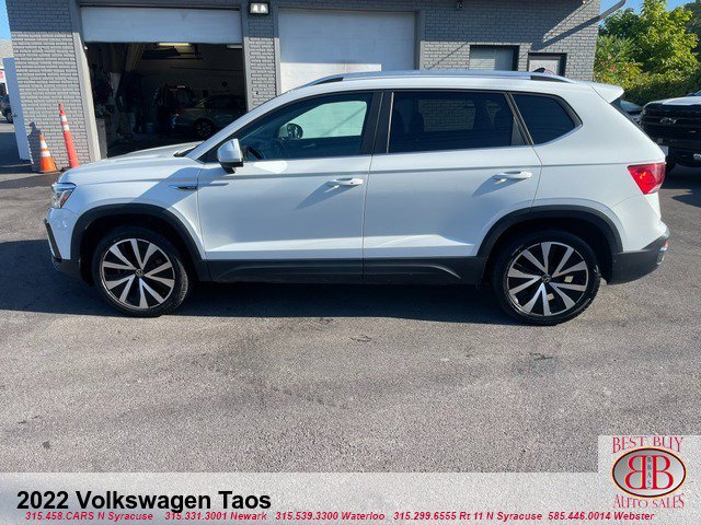 Used 2022 Volkswagen Taos SEL w/ Panoramic Sunroof Package image 6