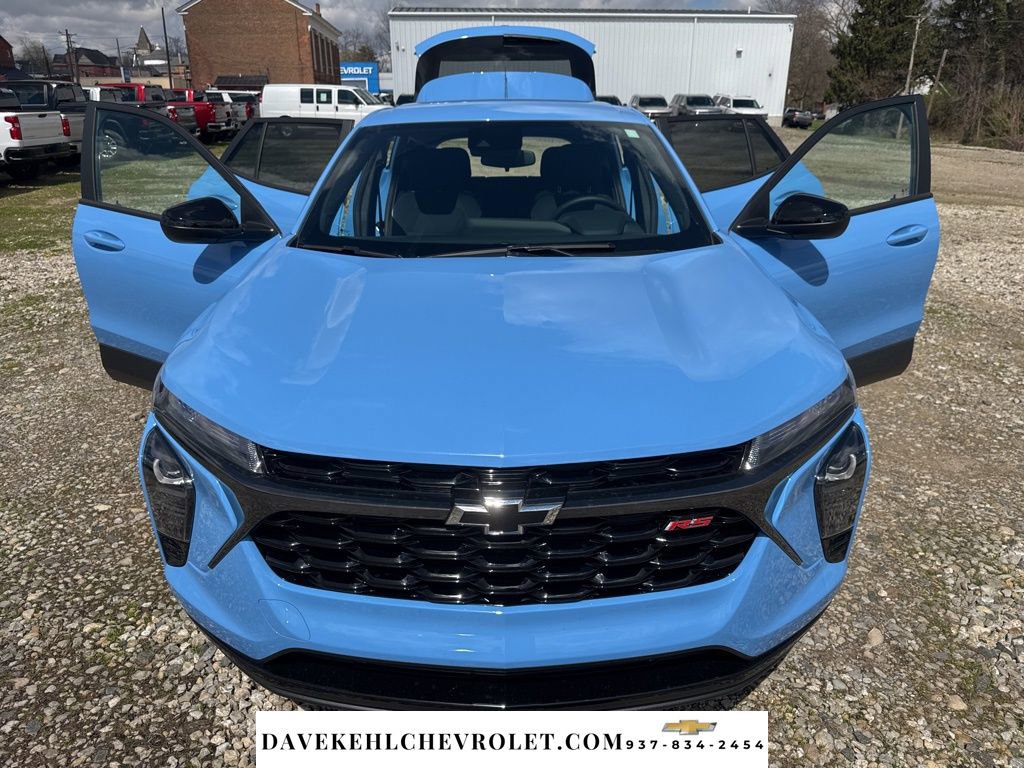 Used 2024 Chevrolet Trax RS w/ Driver Confidence Package image 35