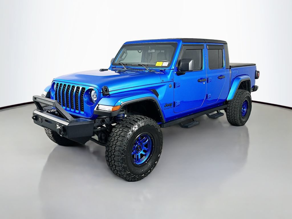 Used 2022 Jeep Gladiator Sport AWD/4WD image 3