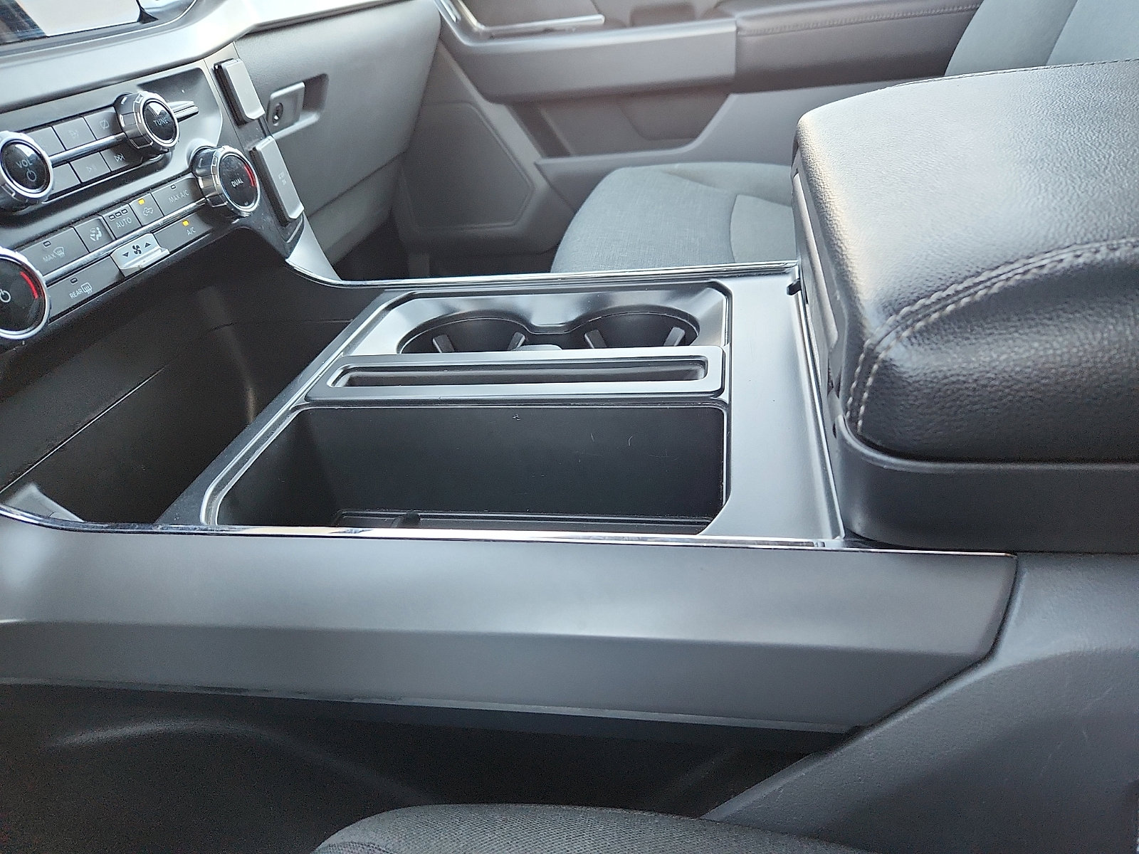 Used 2024 Ford F150 XLT w/ Mobile Office Package image 20