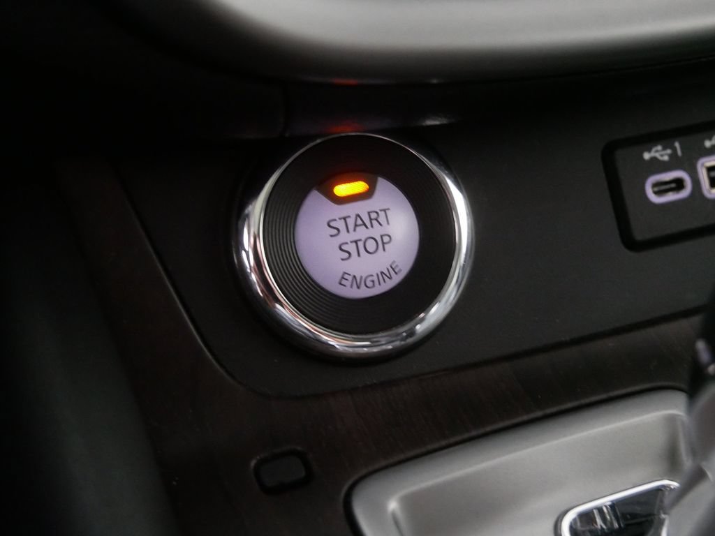 Used 2020 Nissan Murano Platinum AWD/4WD image 26