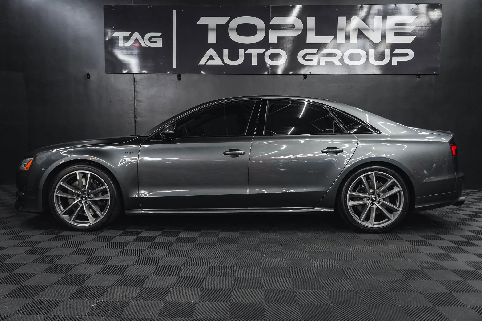 Used 2017 Audi S8 Plus image 29