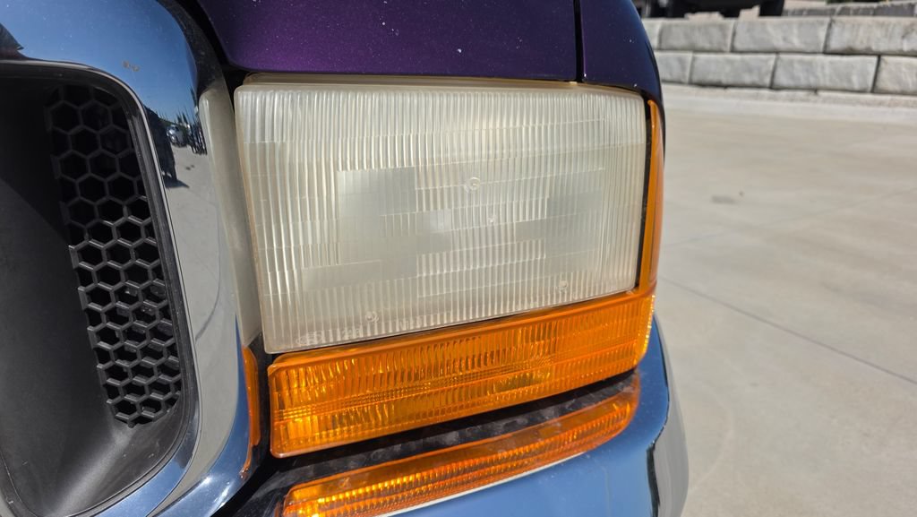 Used 1999 Ford F250 XLT RWD image 9