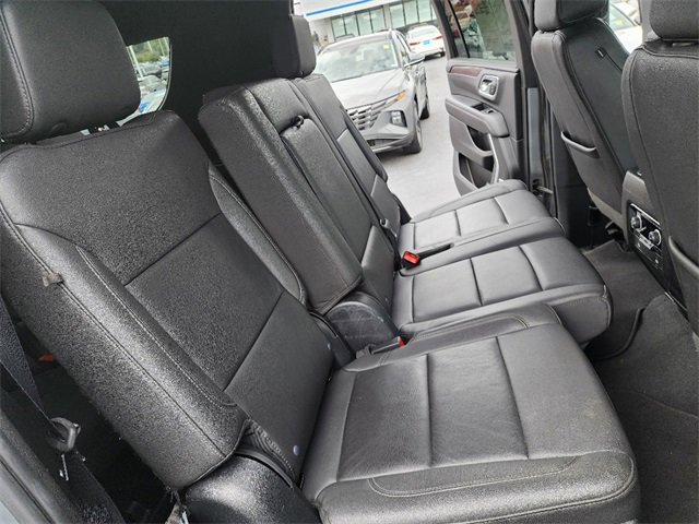 Used 2023 Chevrolet Suburban LT image 16