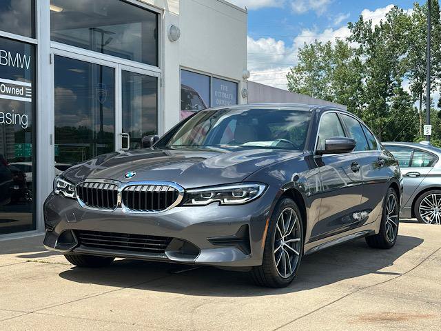 Used 2020 BMW 330i xDrive Sedan w/ Premium Package AWD/4WD image 3