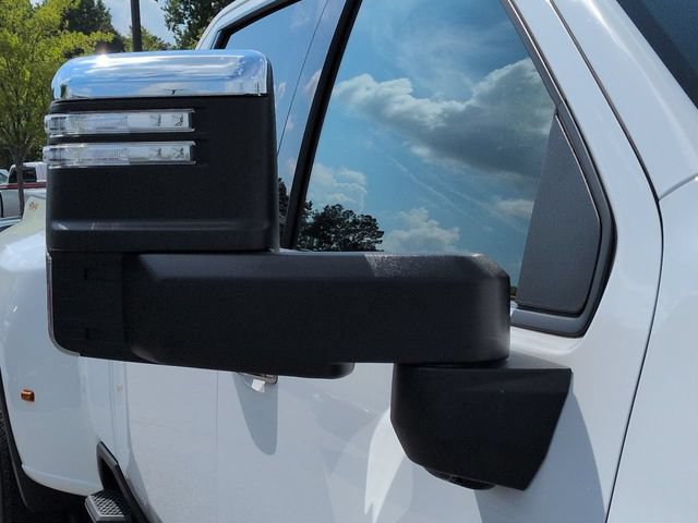 Used 2025 Chevrolet Silverado 3500 LTZ w/ LTZ Convenience Package AWD/4WD image 13