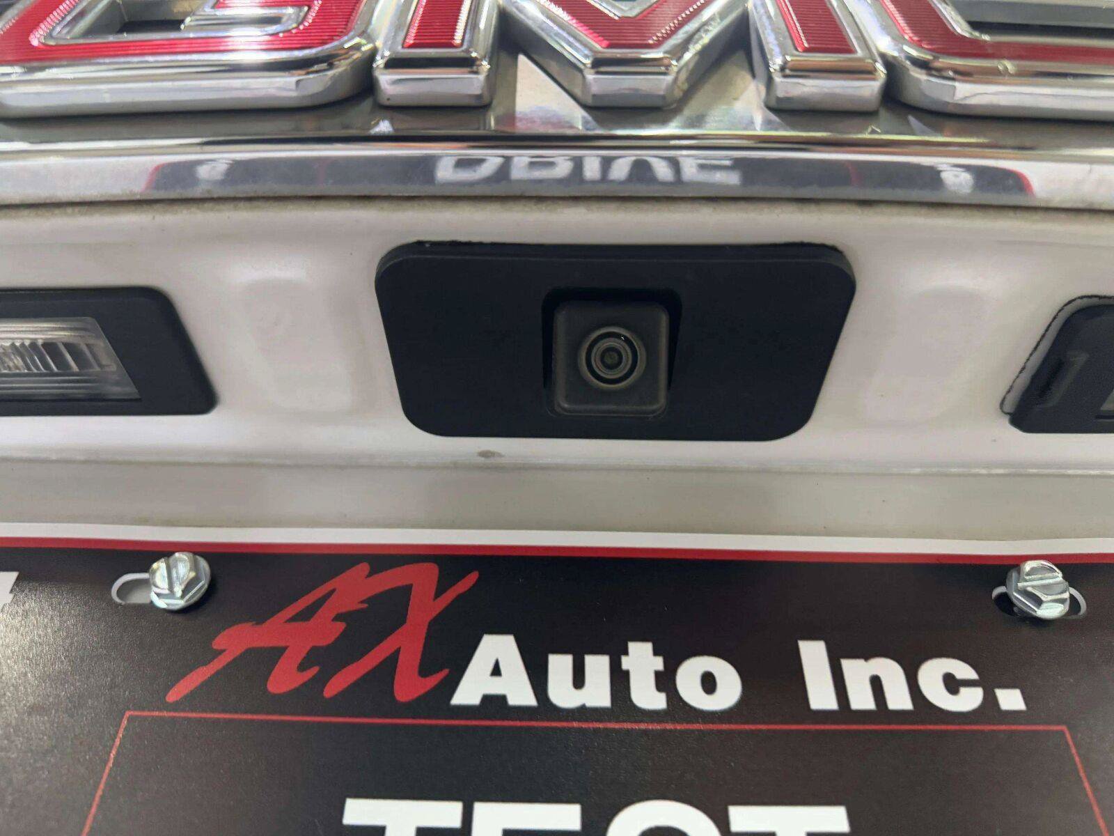 Used 2016 GMC Yukon Denali w/ Open Road Package AWD/4WD image 21