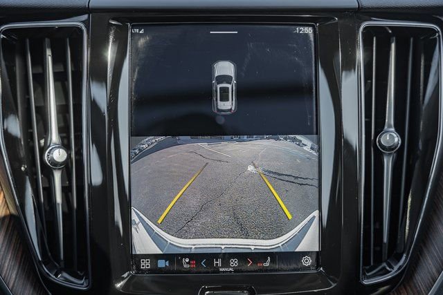 Used 2023 Volvo XC60 B5 Plus w/ Protection Package Premier image 40