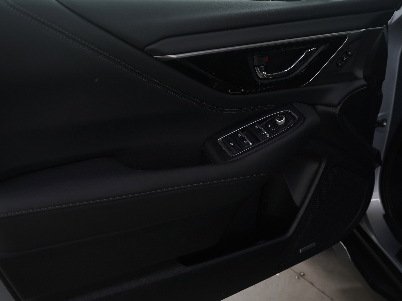 Used 2022 Subaru Outback Limited XT image 24