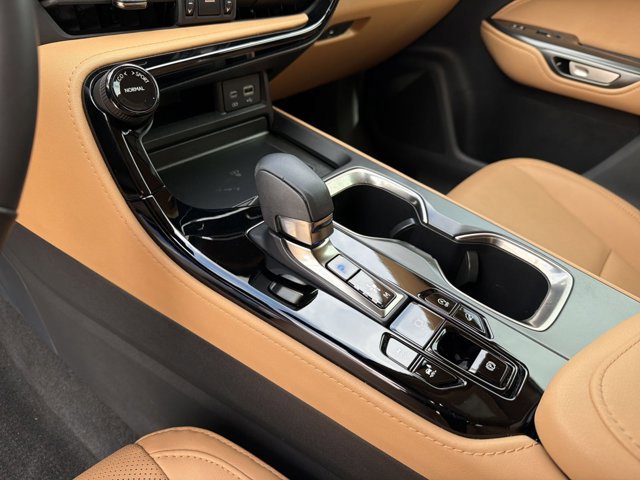 Certified 2025 Lexus NX 350 AWD w/ Accessory Package (Z1) image 21