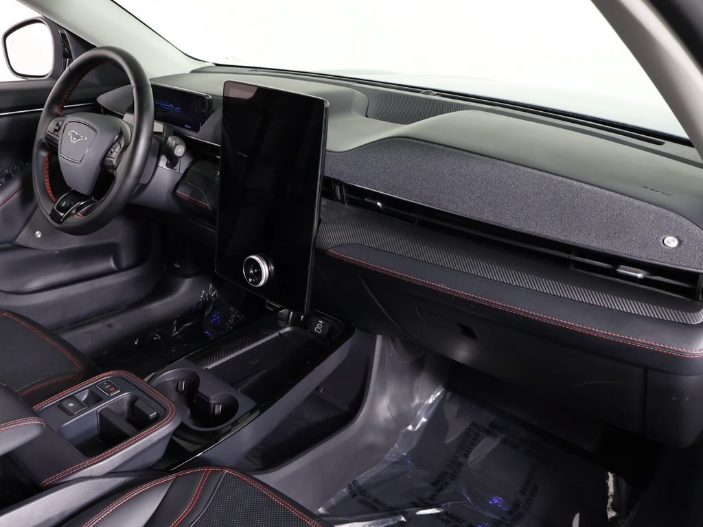 Used 2025 Ford Mustang Mach-E Premium w/ Sport Appearance Package AWD/4WD image 28