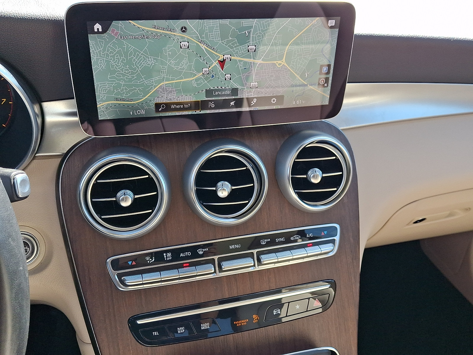 Used 2022 Mercedes-Benz GLC 300 4MATIC image 16