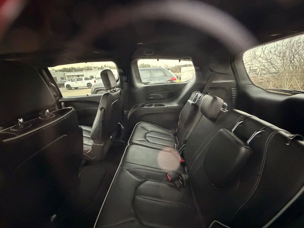 Used 2023 Chrysler Pacifica Limited w/ S Appearance Package image 10