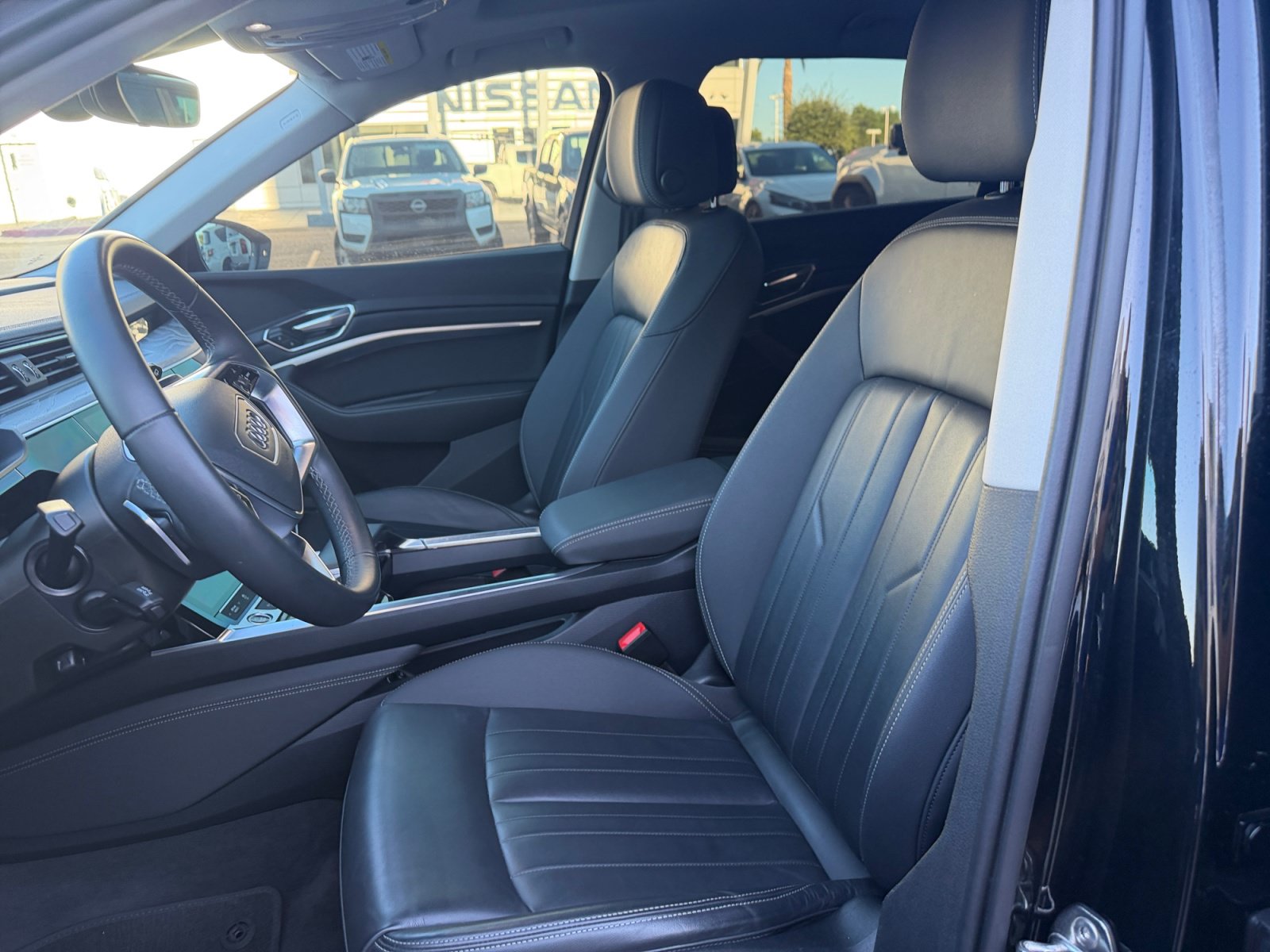 Used 2024 Audi Q8 e-tron Premium AWD/4WD image 15