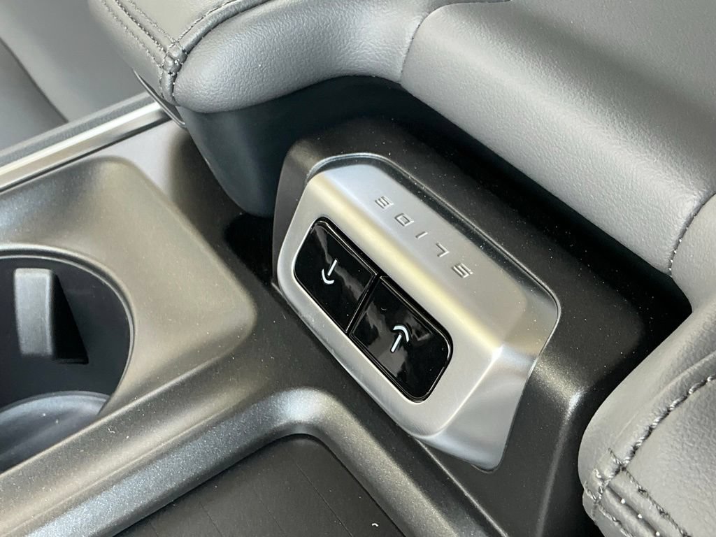 New 2026 Ford Expedition Active RWD image 44