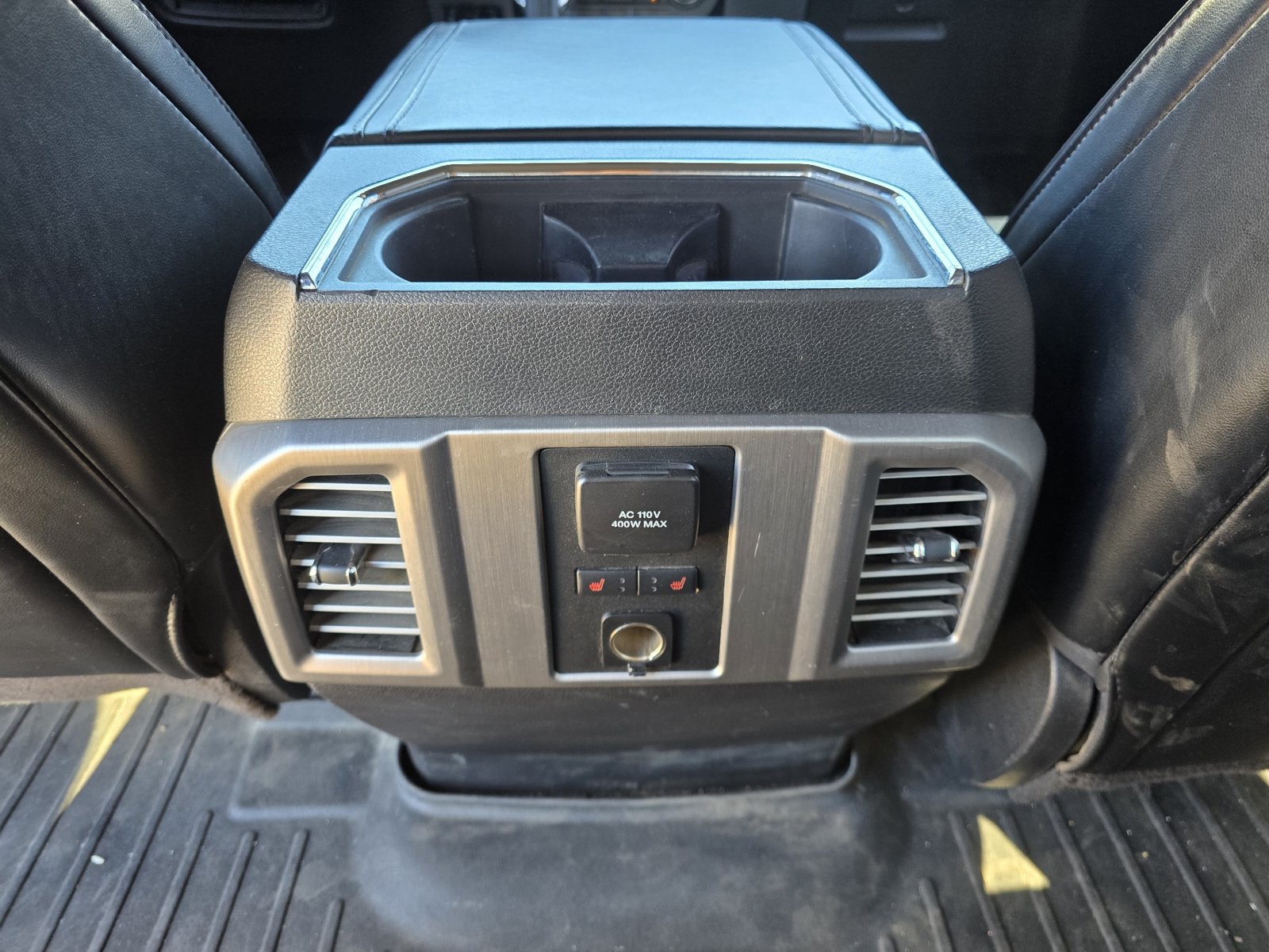 Used 2015 Ford F150 Platinum w/ Equipment Group 701A Luxury AWD/4WD image 31