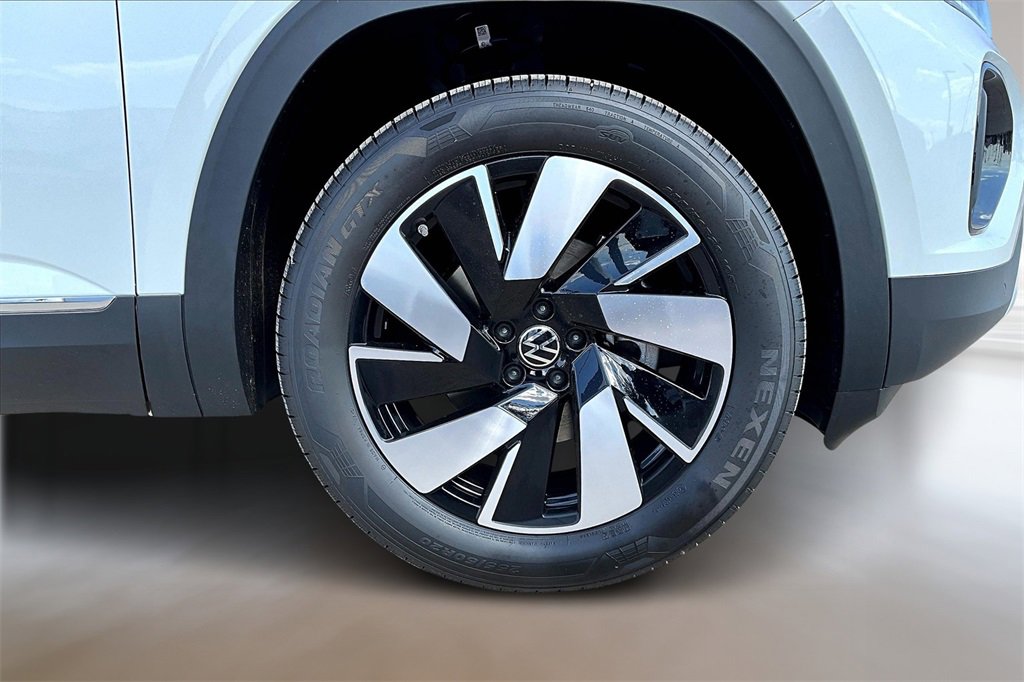 New 2026 Volkswagen Atlas Cross Sport SEL image 13