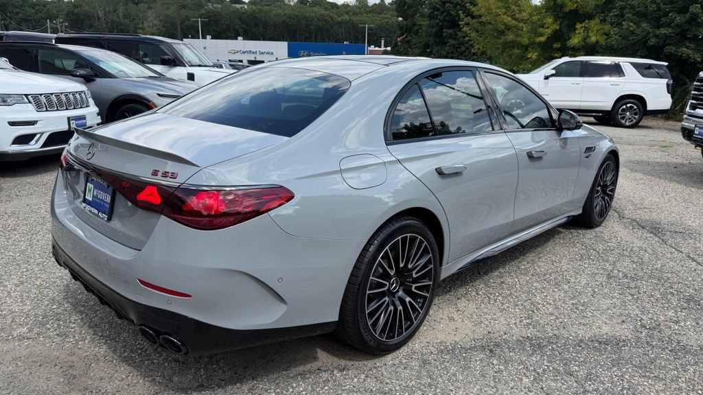 Used 2026 Mercedes-Benz E 53 AMG e 4MATIC Sedan image 9
