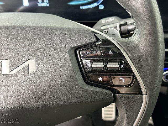 Used 2023 Kia Niro EX Touring image 20